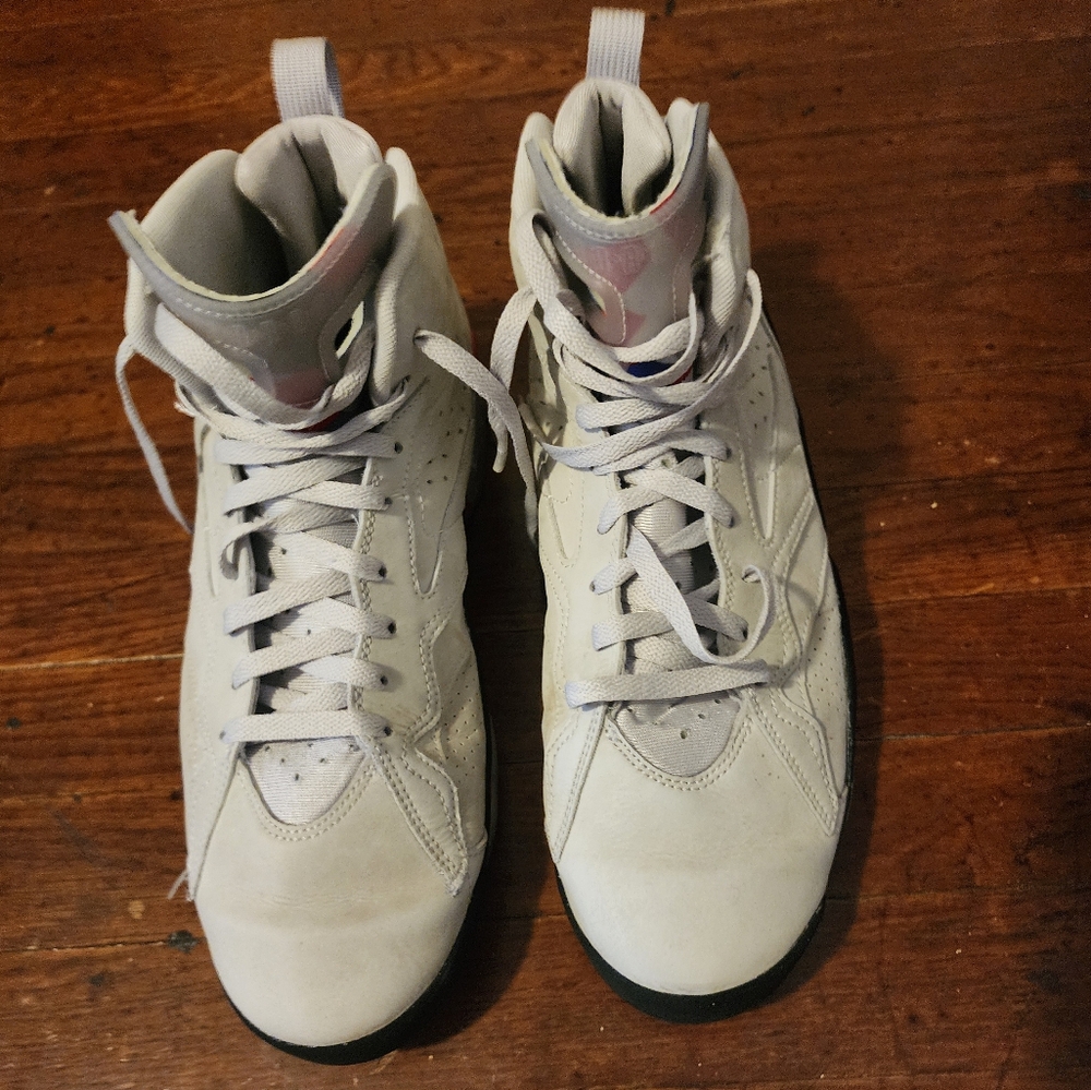 Jordans Mens Sz 13 Gray